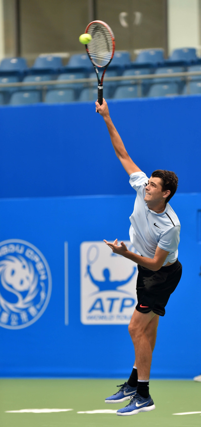 斯堡之间的 斯堡之间的